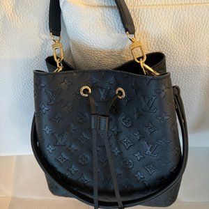 NEONOE MM LOUIS VUITTON